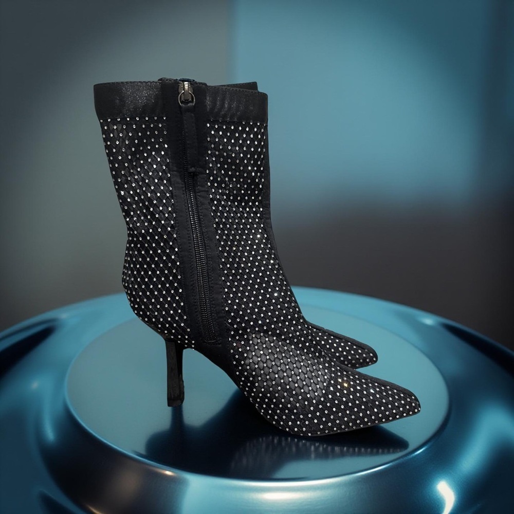 Chic Black Studded Heeled Boots